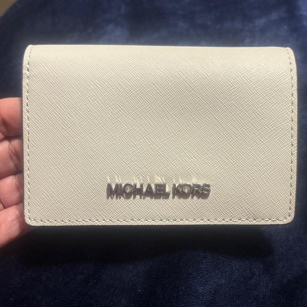 Michael Kors Light Gray Card Holder with Silver Logo